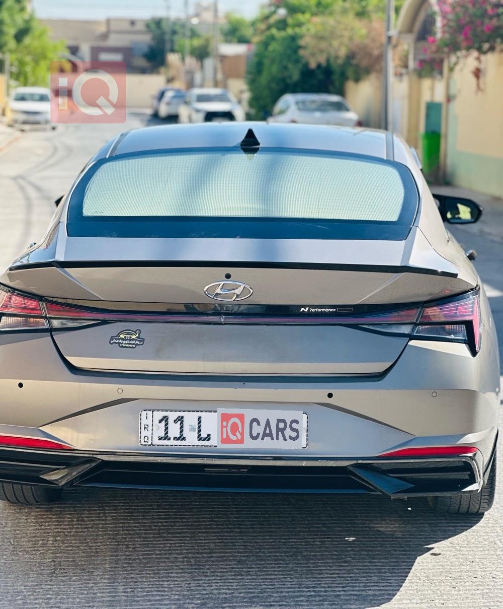 هیوندای ئەلەنترا